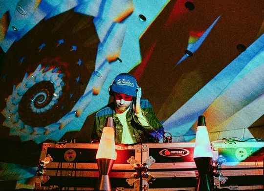 Nabihah Iqbal w/ DJ Harlan